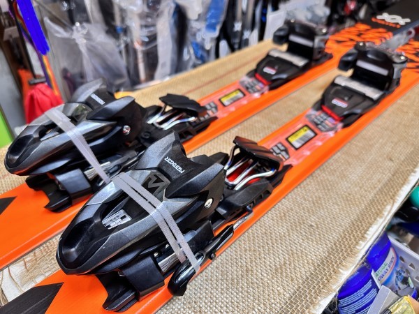 Yahoo!オークション - 新品 【151cm】VOLKL(フォルクル) DECON Yahoo!オークション - 新品 【151cm】VOLKL(フォルクル) DECON
