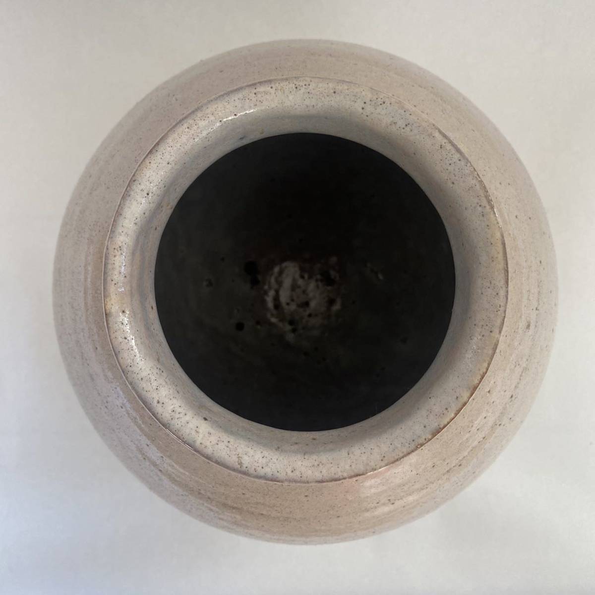 武内晴二郎 盛絵色差灰釉扁壷 花器 共箱 工芸品 武内晴二郎 盛絵色差灰釉扁壷 花器 共箱 工芸品