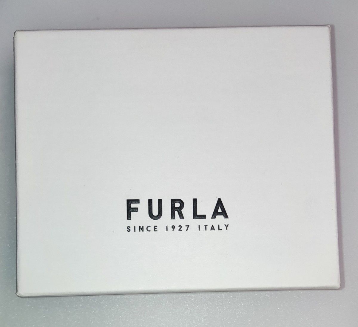 新品 未使用 財布 フルラ FURLA CAMELIA S BIFOLD 2つ折り コンパクト ウォレット ベビーピンク 折財布