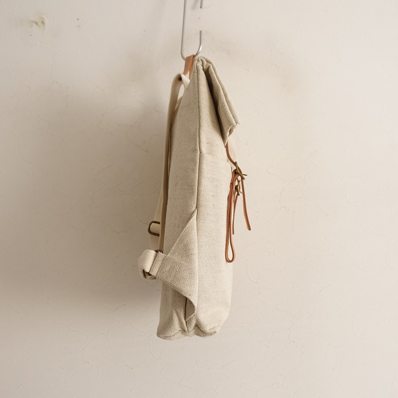 //THIS IS PAPER *Newspaper Rucksack Natural* rucksack handbag bag tote bag hand made (ba11-2401-60)[31A42]