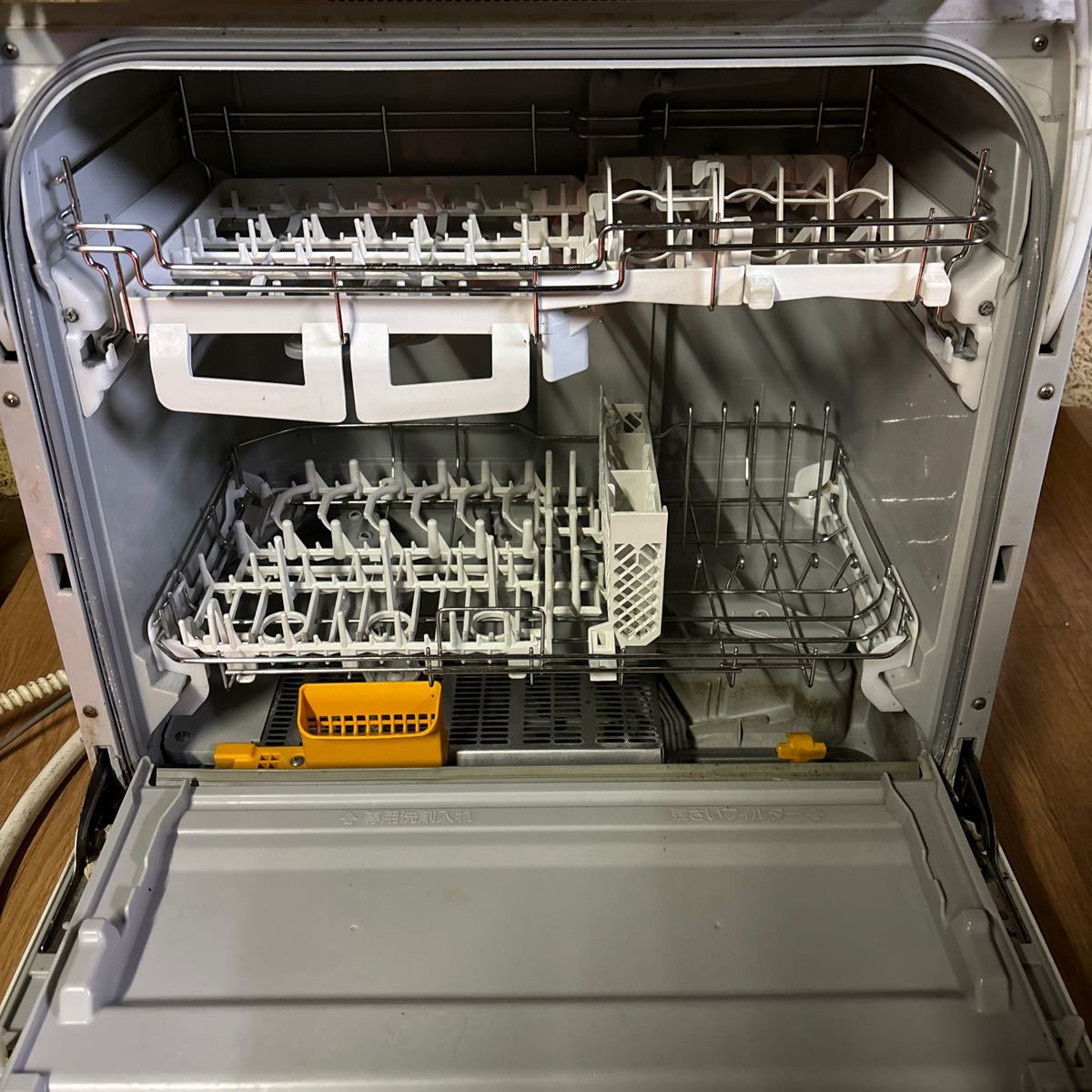 Panasonic パナソニックNP-TR8-T 食洗器電気食器洗い乾燥機食器洗い機