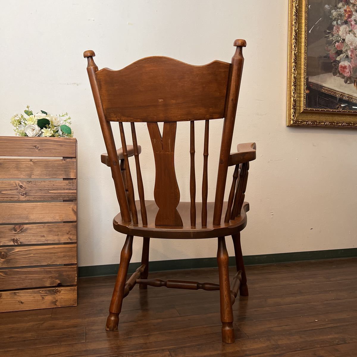 y856 オランダ MEEUWIS社製 ボタンアームチェア 木製 オイルスコートの家具職人が作り出す最高の座り心地 使い込むほどに味わい深い逸品_画像4