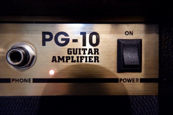 21 Photogenic PG-10 ギターアンプの画像3