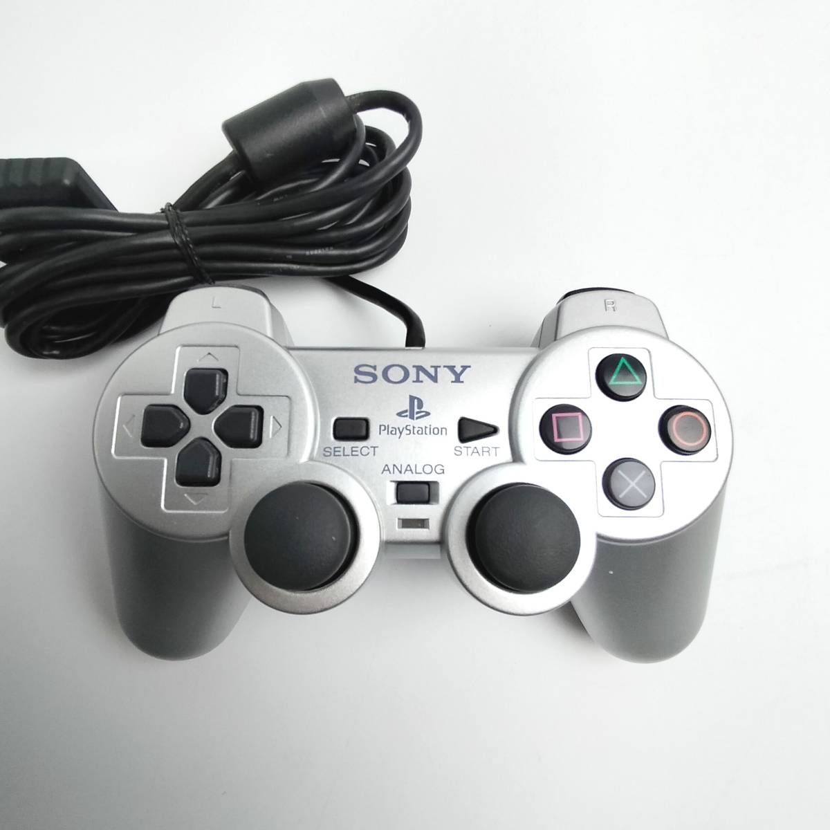 動作確認済み 希少カラー サテンシルバー PS2 本体セット 動作確認済み 希少カラー サテンシルバー PS2 本体セット