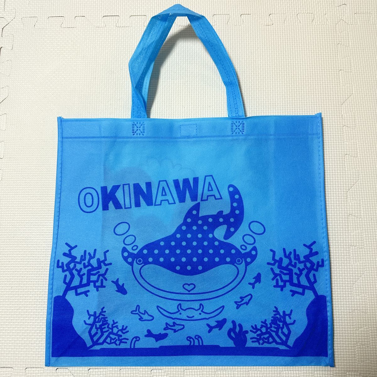 【新品・未使用】沖縄 エコバッグ トートバッグ 不織布 ジンベイザメ シーサー