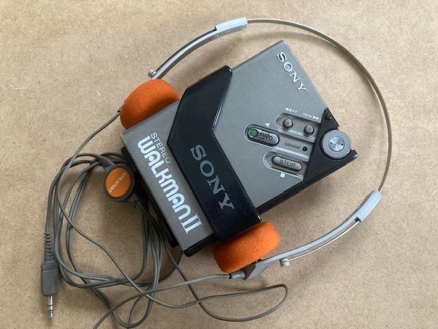 貴重なセット SONY Walkman WM-2 ウォークマン２ ＆ 付属ヘッドホン MDR-4L1S_画像1