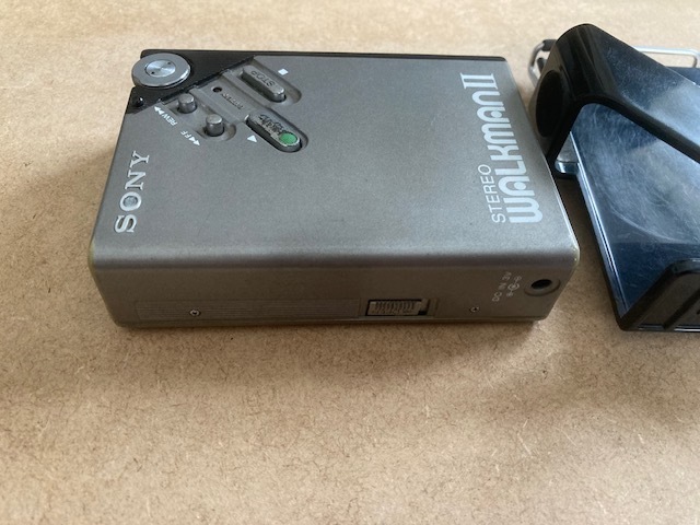 貴重なセット SONY Walkman WM-2 ウォークマン２ ＆ 付属ヘッドホン MDR-4L1S_画像3