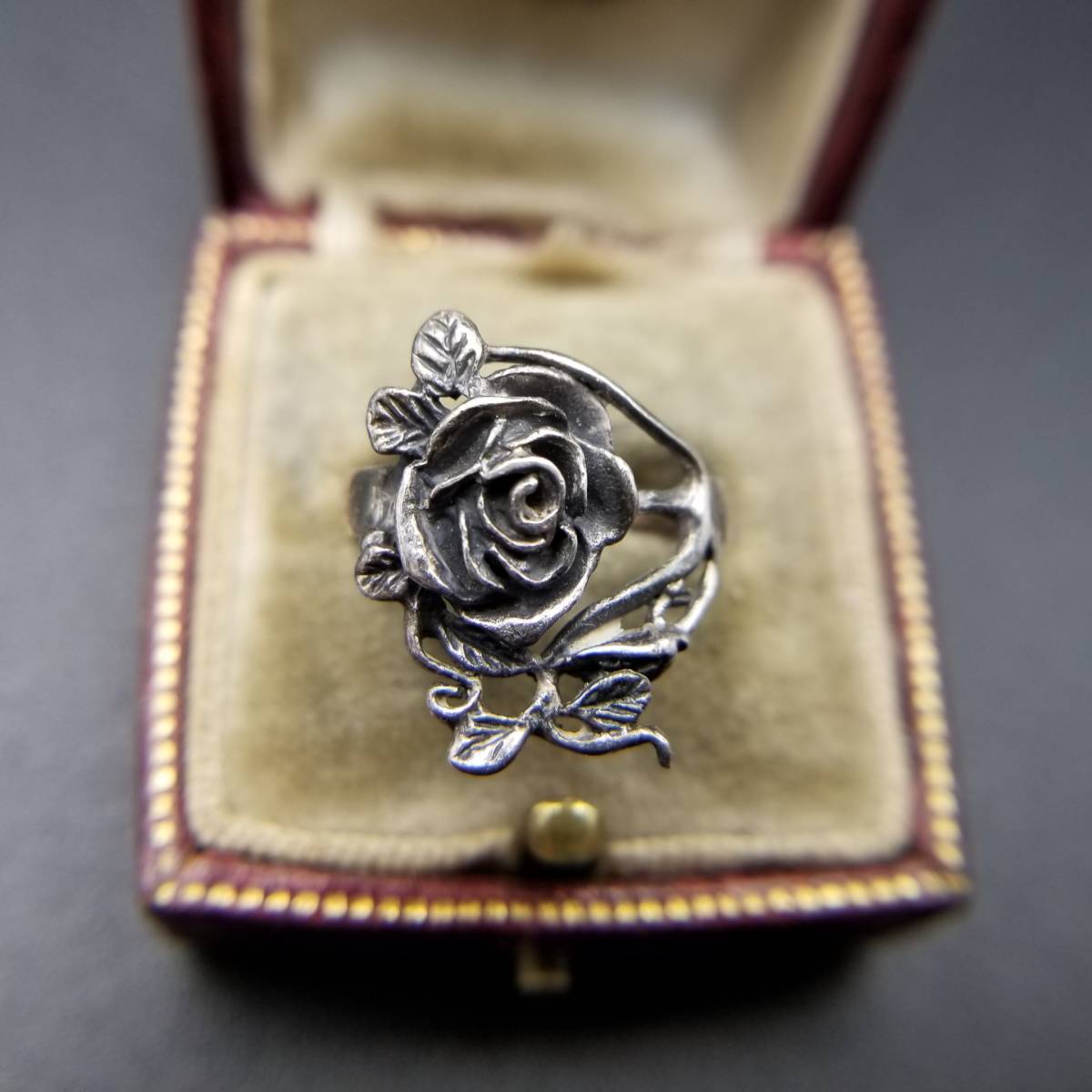 アールヌーヴォー 薔薇 彫刻 エレガント 925 シルバー ヴィンテージ リング 銀 指輪 立体ジュエリー 3D Rose バラ R13-C_画像1