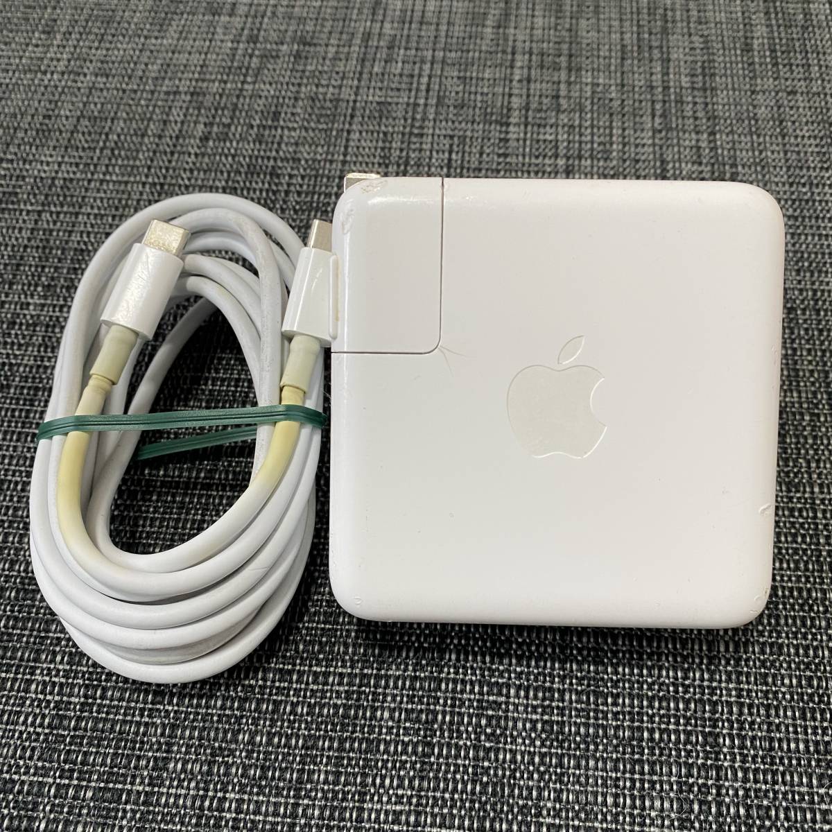 【動作OK☆彡】Apple 純正 61W USB Type-C Power Adapter A1947 MacBook ACアダプター 動作品_画像1