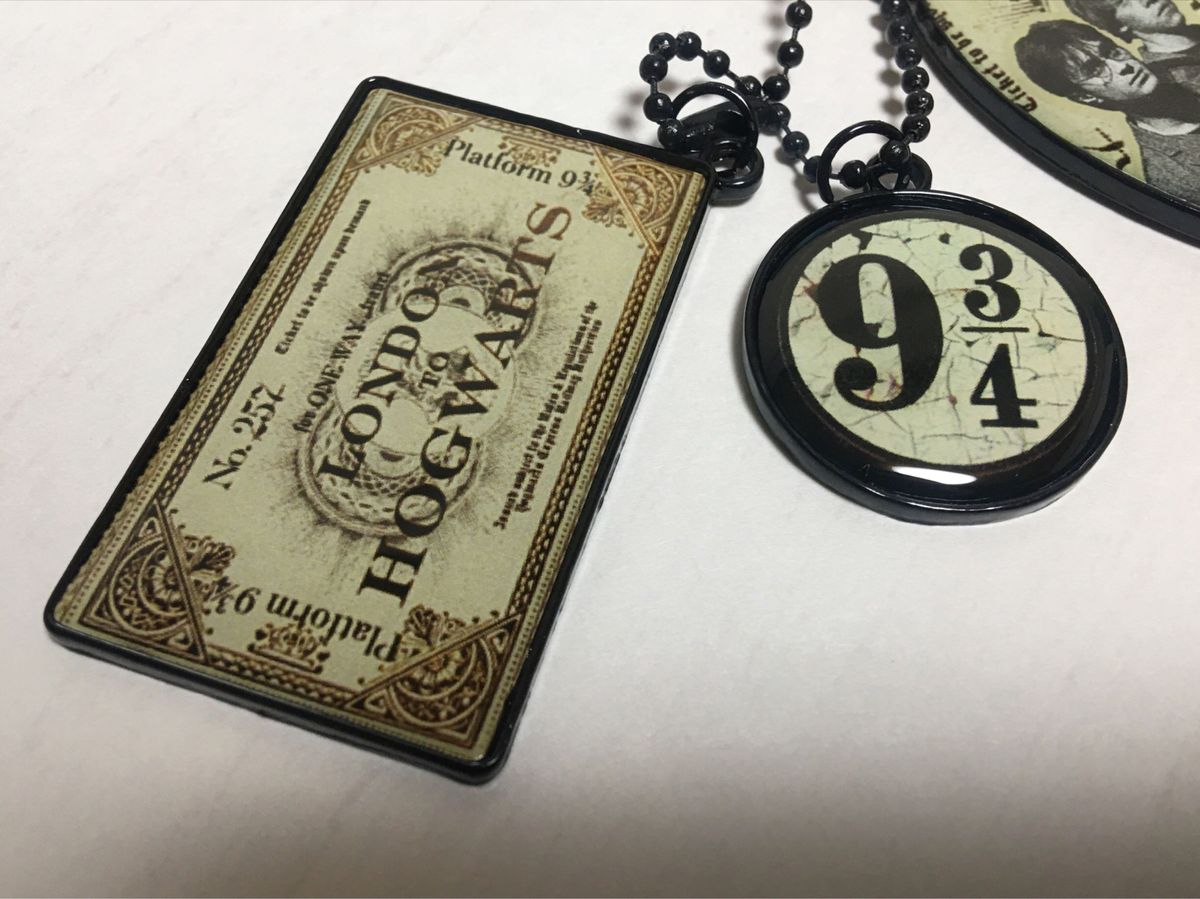 【新品】ハリーポッター　キーホルダー　ヴィンテージ　ホグワーツ　 グッズ　harrypoter HOGWARTS プレゼント