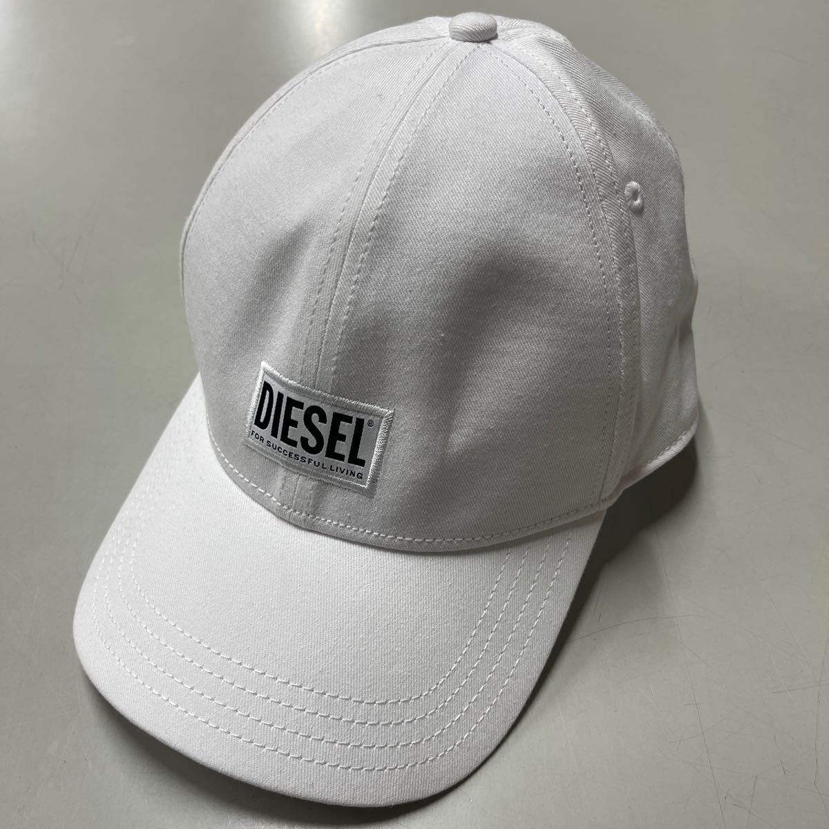 DIESEL ディーゼル キャップ 帽子 CAP 未使用 白 ホワイト フリーサイズ スナップバック ロゴ_画像1