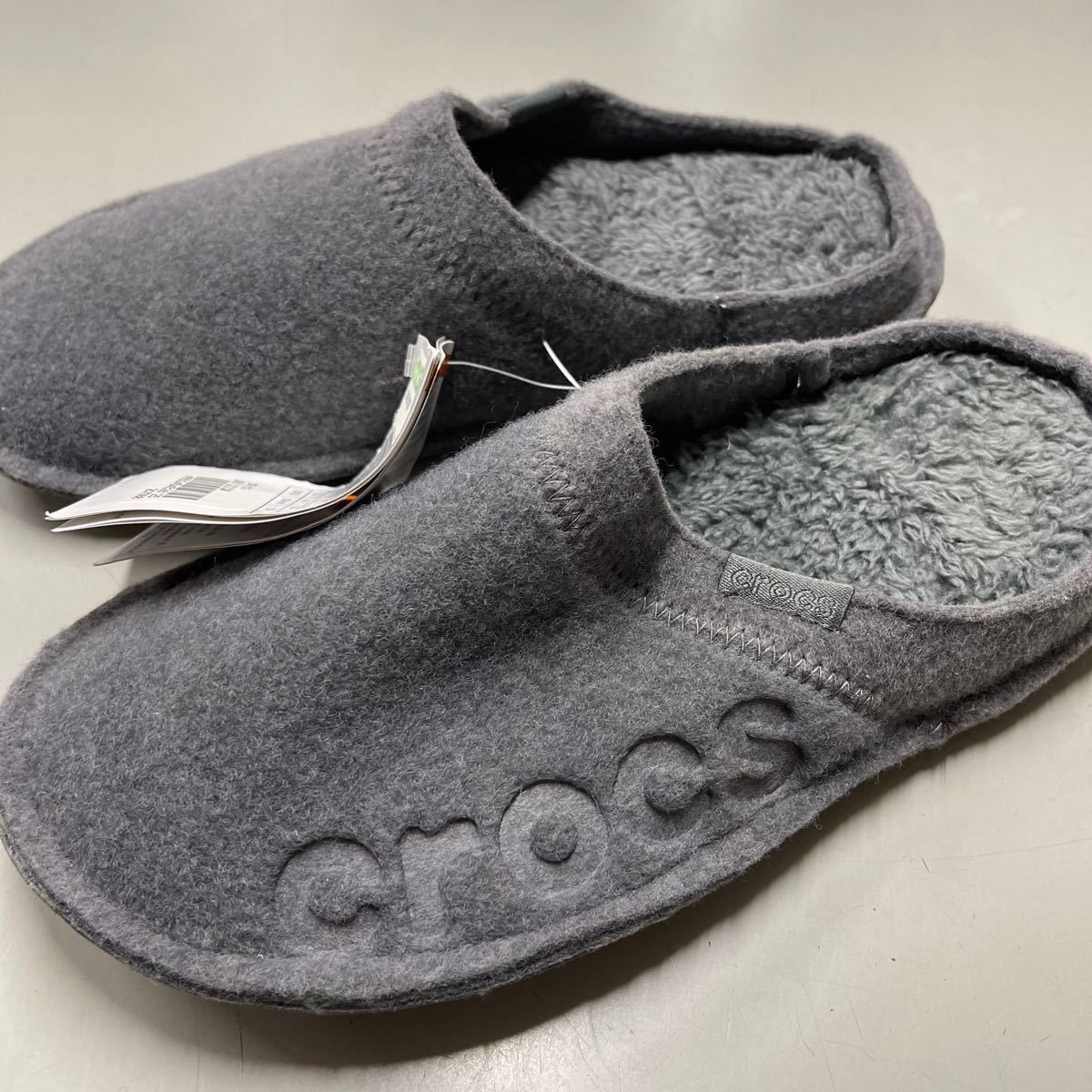 crocs バヤ スリッパ 205917-OIF サイズ22センチ 未使用 baya slpper ボア フリース ルームシューズ クロックス グレー サンダル_画像3