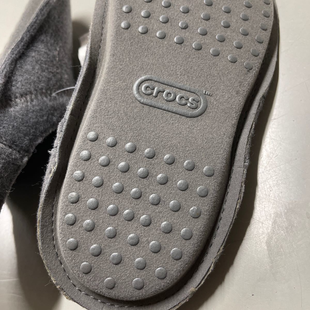 crocs バヤ スリッパ 205917-OIF サイズ22センチ 未使用 baya slpper ボア フリース ルームシューズ クロックス グレー サンダル_画像7