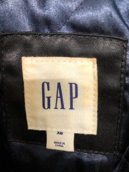 GAP ギャップ 襟ファー 中綿入り リプ切替 ジップジャケット ブルゾン 黒 ブラック XS_画像3