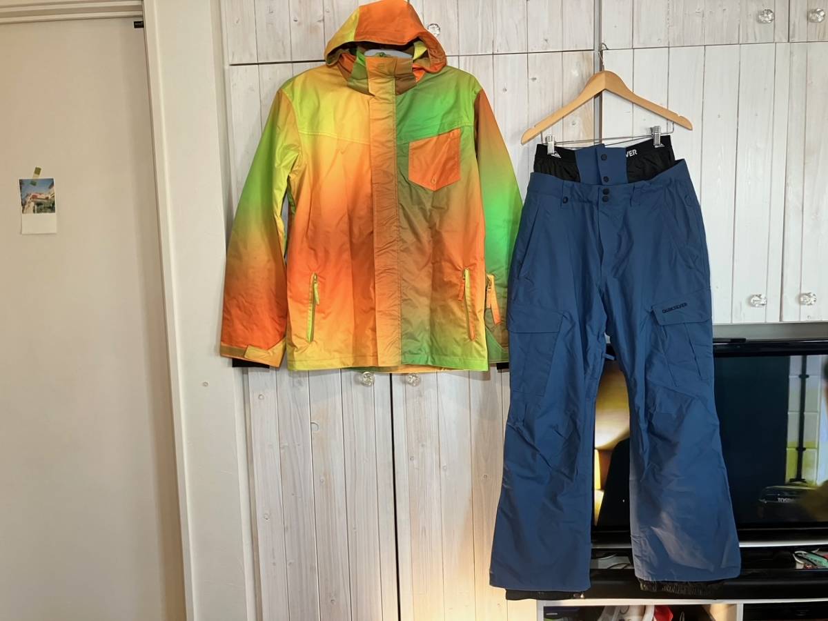 送料込 新品 USED Quiksilver クイックシルバー Mサイズ 上下セット オマケ付き 送料無料_画像1