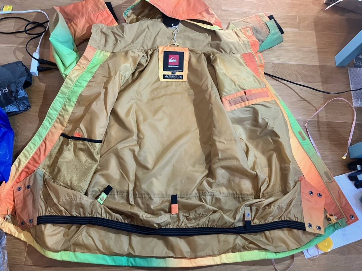 送料込 新品 USED Quiksilver クイックシルバー Mサイズ 上下セット オマケ付き 送料無料_画像7