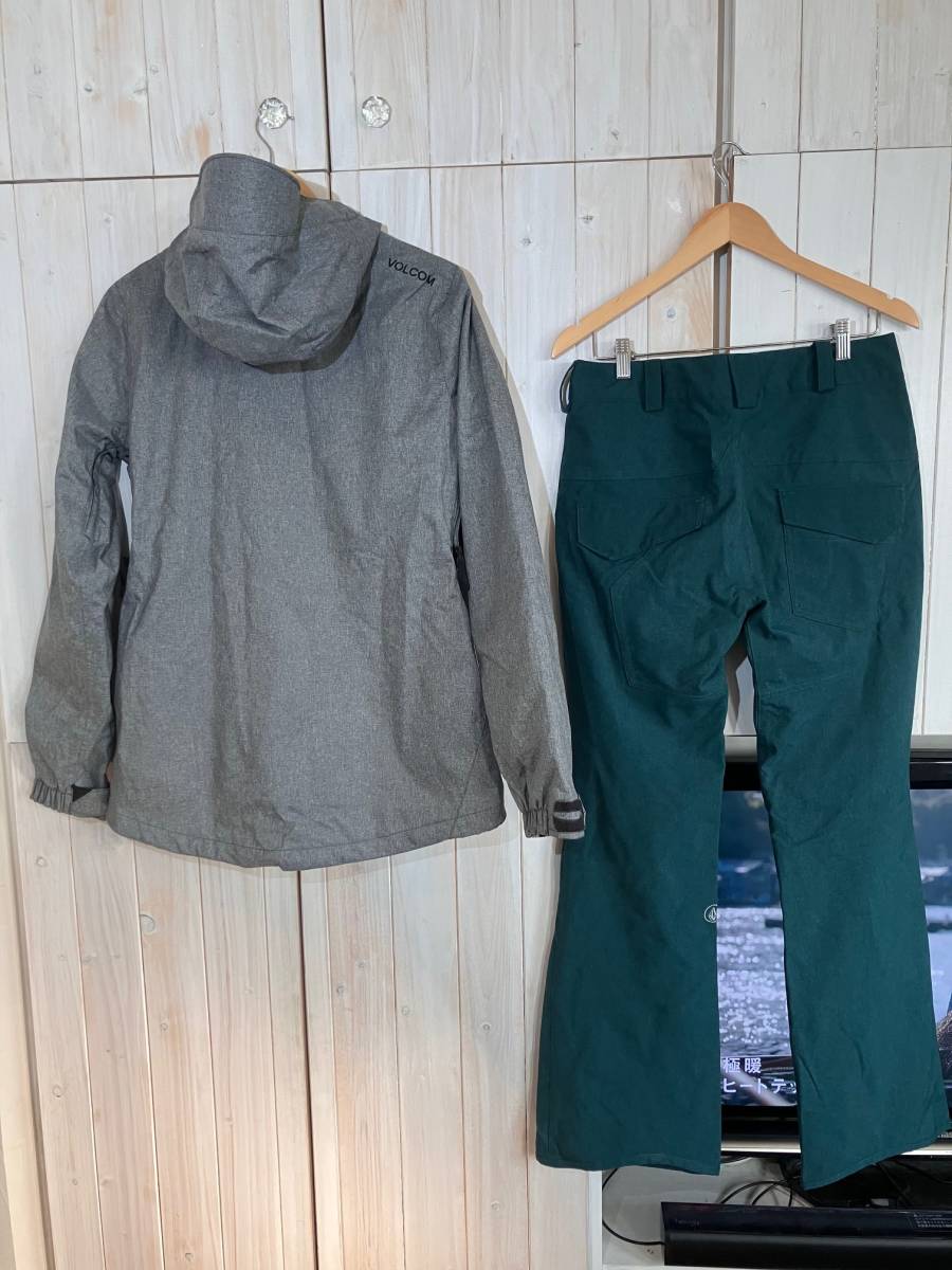 送料込 VOLCOM ボルコム 上下セット サイズM USED 女性 送料込 VOLCOM ボルコム 上下セット サイズM USED 女性