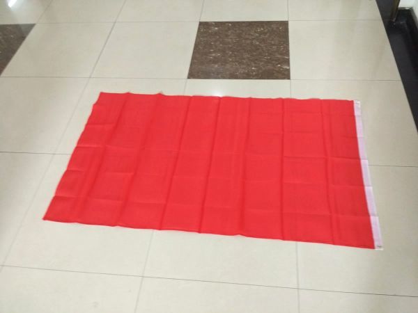大型フラッグ 旗 4号サイズ 150X90cm 無地レッド 赤 イベント パーティーに_画像2