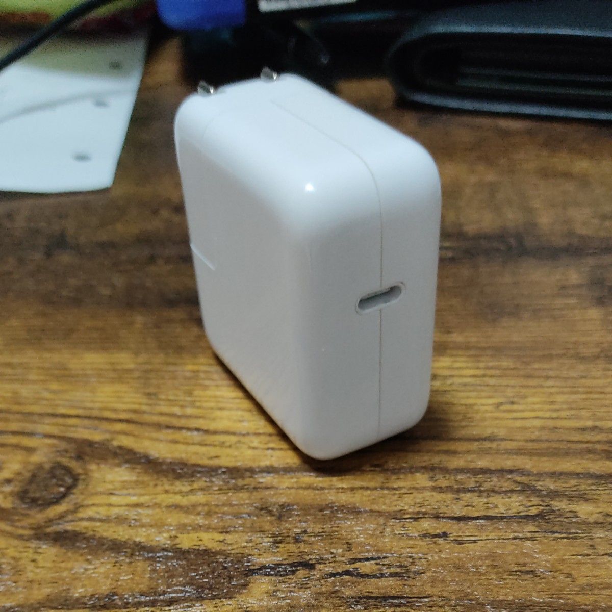 Apple  USB-C Power Adapter  30w