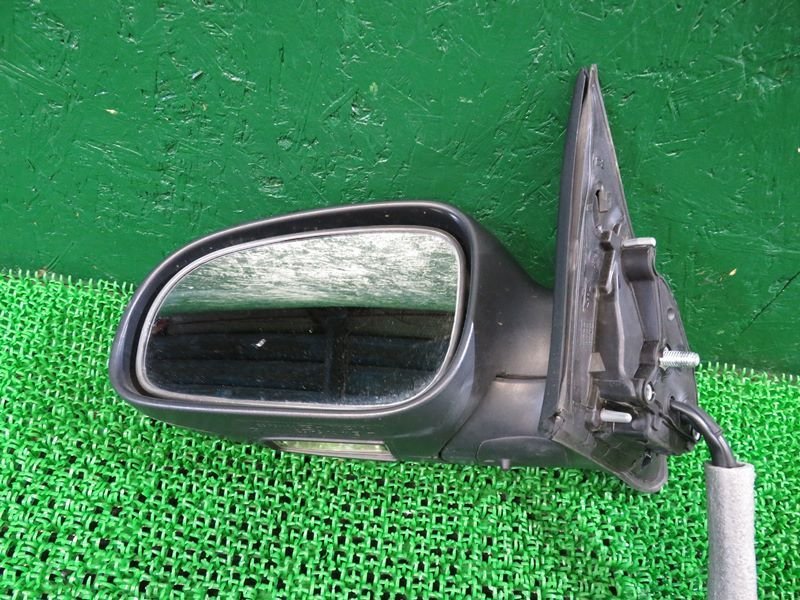 [psi] Volvo LA-SB5244W SB V70 левое зеркало на двери 426 серебряный H15 год 