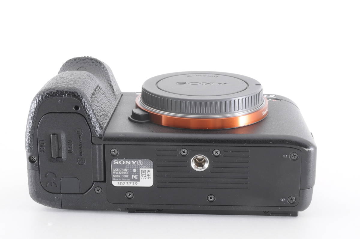 【良品】SONY α7R II ILCE-7RM2 レンズケース付き カウント 1.0万回 （管理#4)の画像6