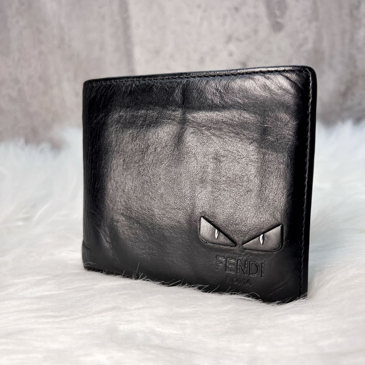 話題の行列 【美品】FENDI 財布 二つ折り ブラック FF ウォレット