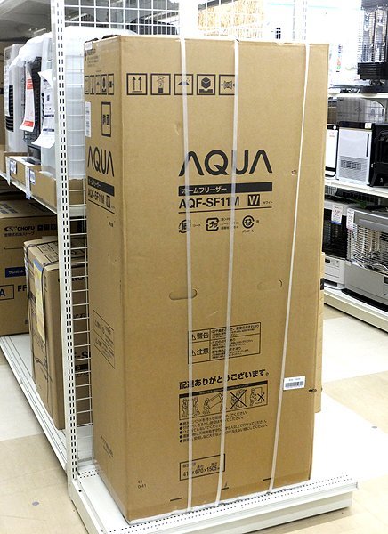 ●新品未開封!! AQUA/アクア ホームフリーザー 1ドア冷凍庫 AQF-SF11M(W) ホワイト 右開き 定格内容積105L 超スリム 店頭引取可の画像2