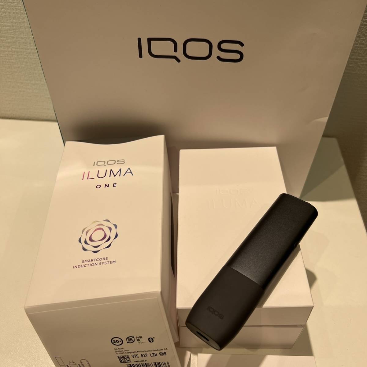 【ND-131】 １円スタート IQOS ILUMA ONE アイコス イルマ ワン 付属品箱付き 加熱式タバコ 通電確認済 ヴィンテージ コレクション 保管品_画像1