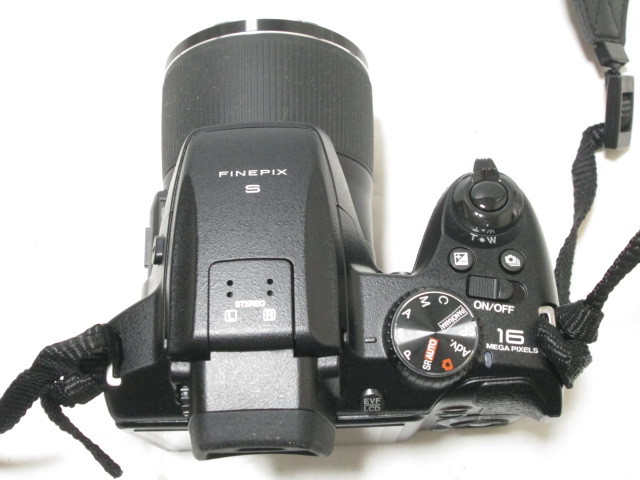 [jan1 NN6978] FUJIFILM 富士フィルム FinePix S9800 コンパクトデジタルカメラ デジカメ【ジャンク】_画像4