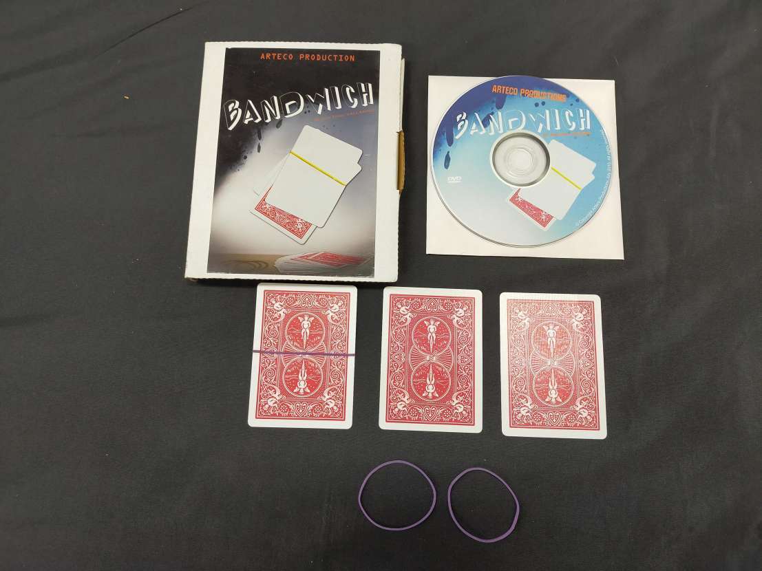 【G216】BAND WICH　バンドウィッチ　カード　ギミック　DVD　マジック　手品_画像1