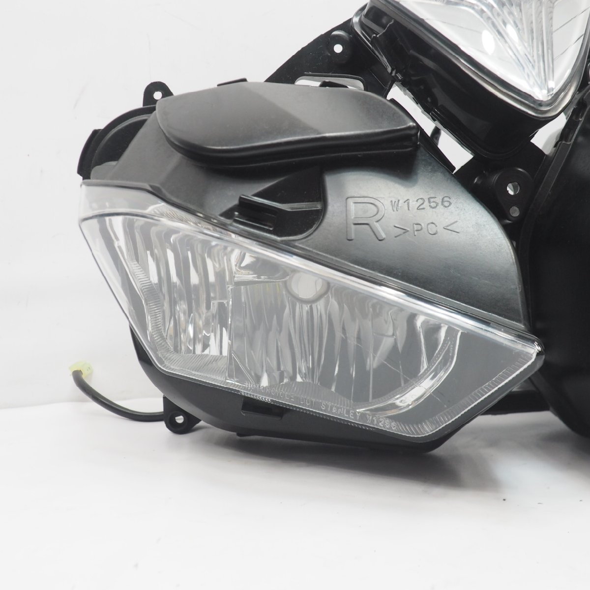 レンズ割れ無!ヘッドライト 純正ヘッドランプ YZF-R25 RG10J 14-18年 YZFR3 YZF-R3 RH07J 15-19年 headlight headlamp レストア!の画像2