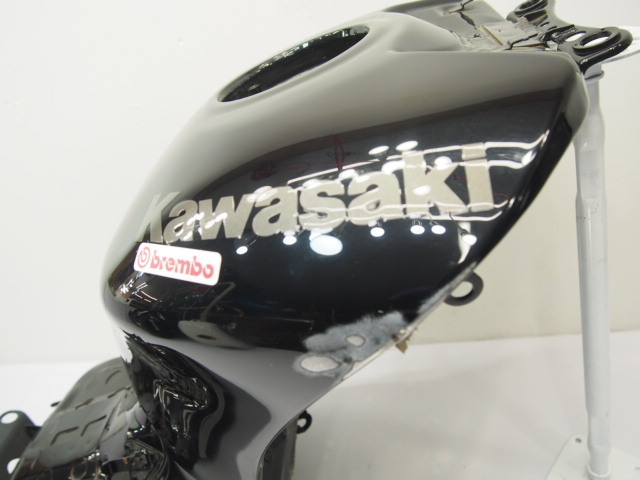 ZZR1400 純正ガソリンタンク 燃料タンク フューエルタンク ZX14 ZX14R ZX-14R_画像6