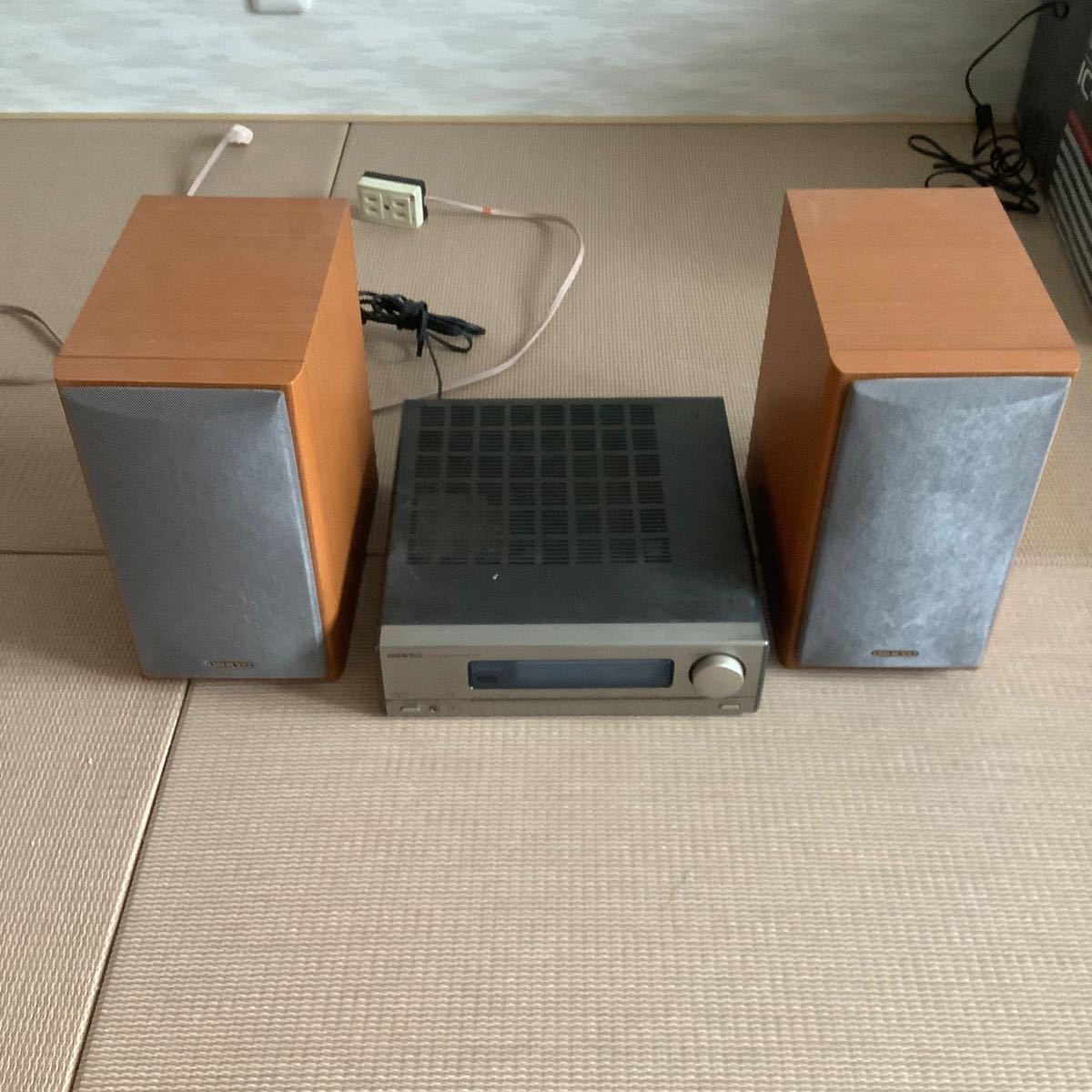 ONKYO オーディオ アンプＲ-05+SPD-Ｖ77