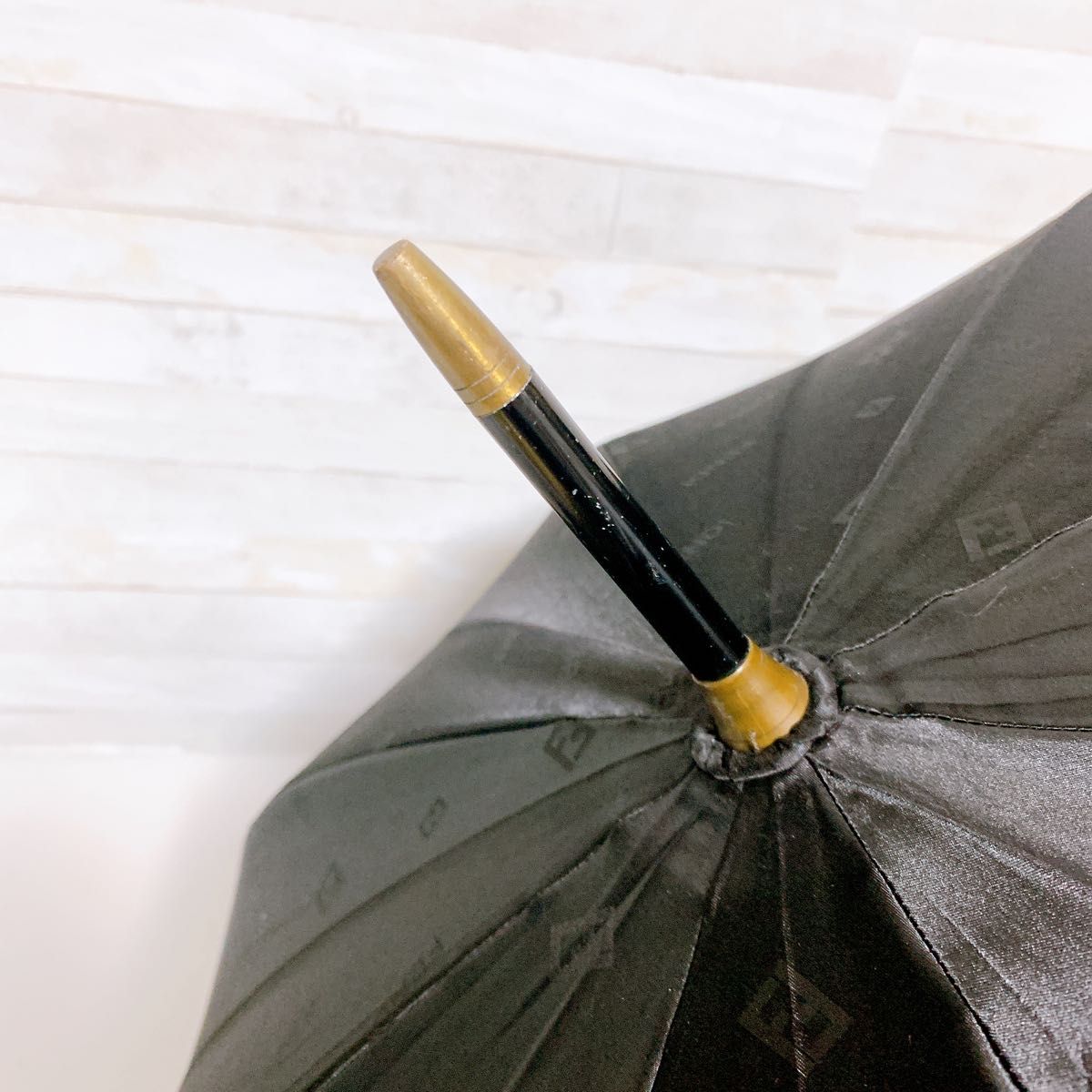 FENDI ズッカ柄 ロゴ 傘 雨傘 長傘 フェンディ 小物 ブラック 黒 FENDI ズッカ柄 ロゴ 傘 雨傘 長傘 フェンディ 小物 ブラック 黒