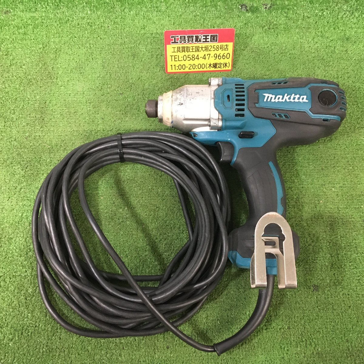 【中古品】★makita（マキタ）100V インパクトドライバ TD0220　IT229I2HLH6O