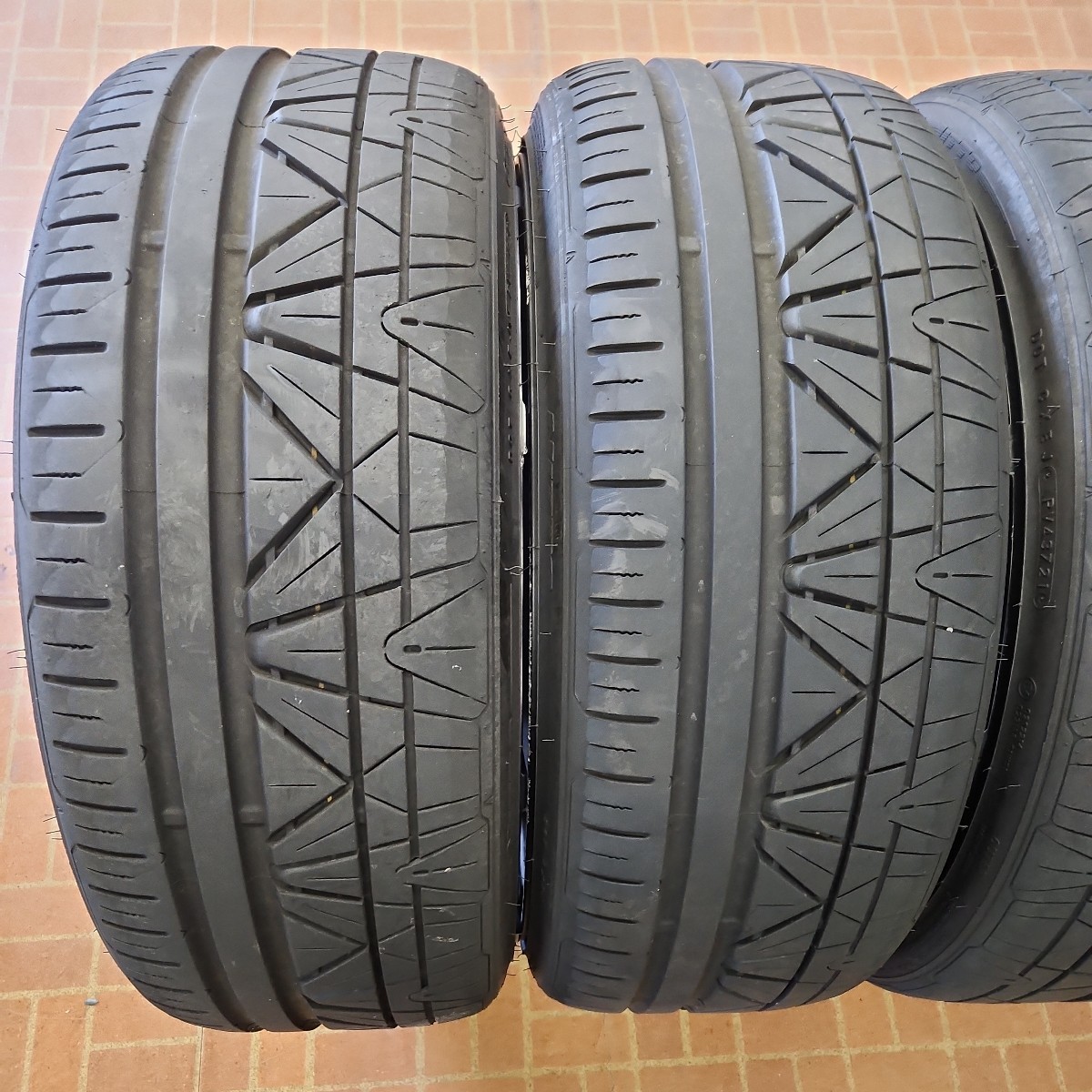 Weds　Kranze　22インチ　9J+35　5H-114.3　NITTO　INVO　245/30ZR22　92W　2021年製　8分山　中古_画像2