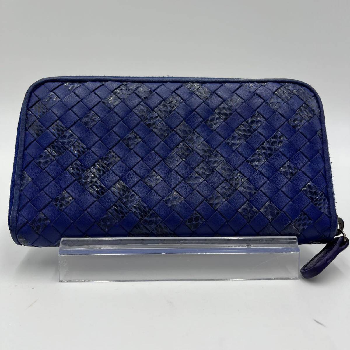 1円 【入手困難】 BOTTEGA VENETA ボッテガヴェネタ 長財布 イントレチャート ラウンド レザー パイソン ネイビー メンズ レディース 男女_画像3