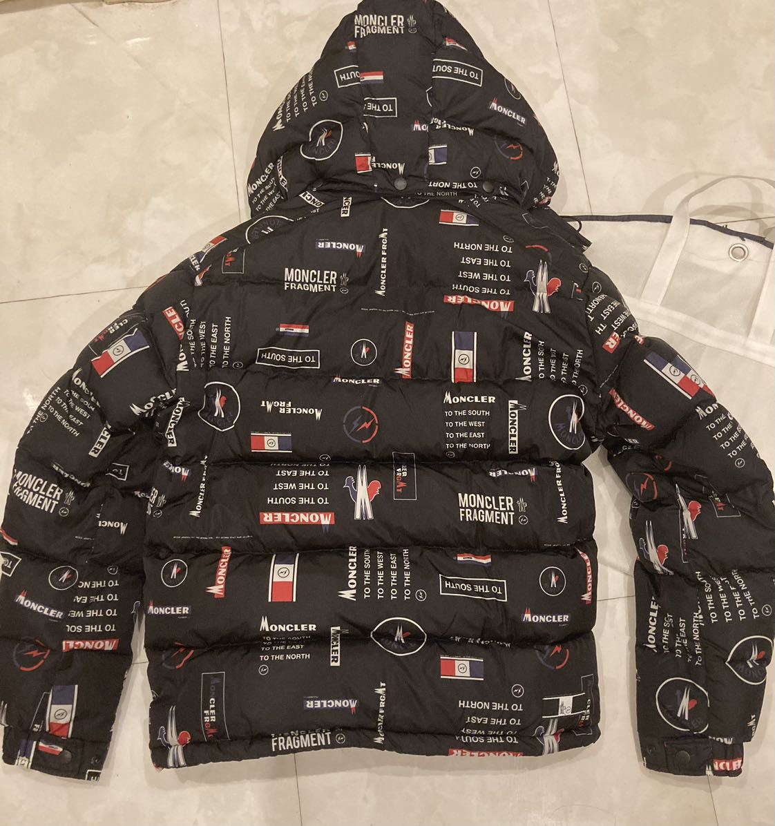 サイズ2:クリーニング済】MONCLER ダウンジャケット JAIN ジェイン サイズ2:クリーニング済】MONCLER ダウンジャケット JAIN ジェイン