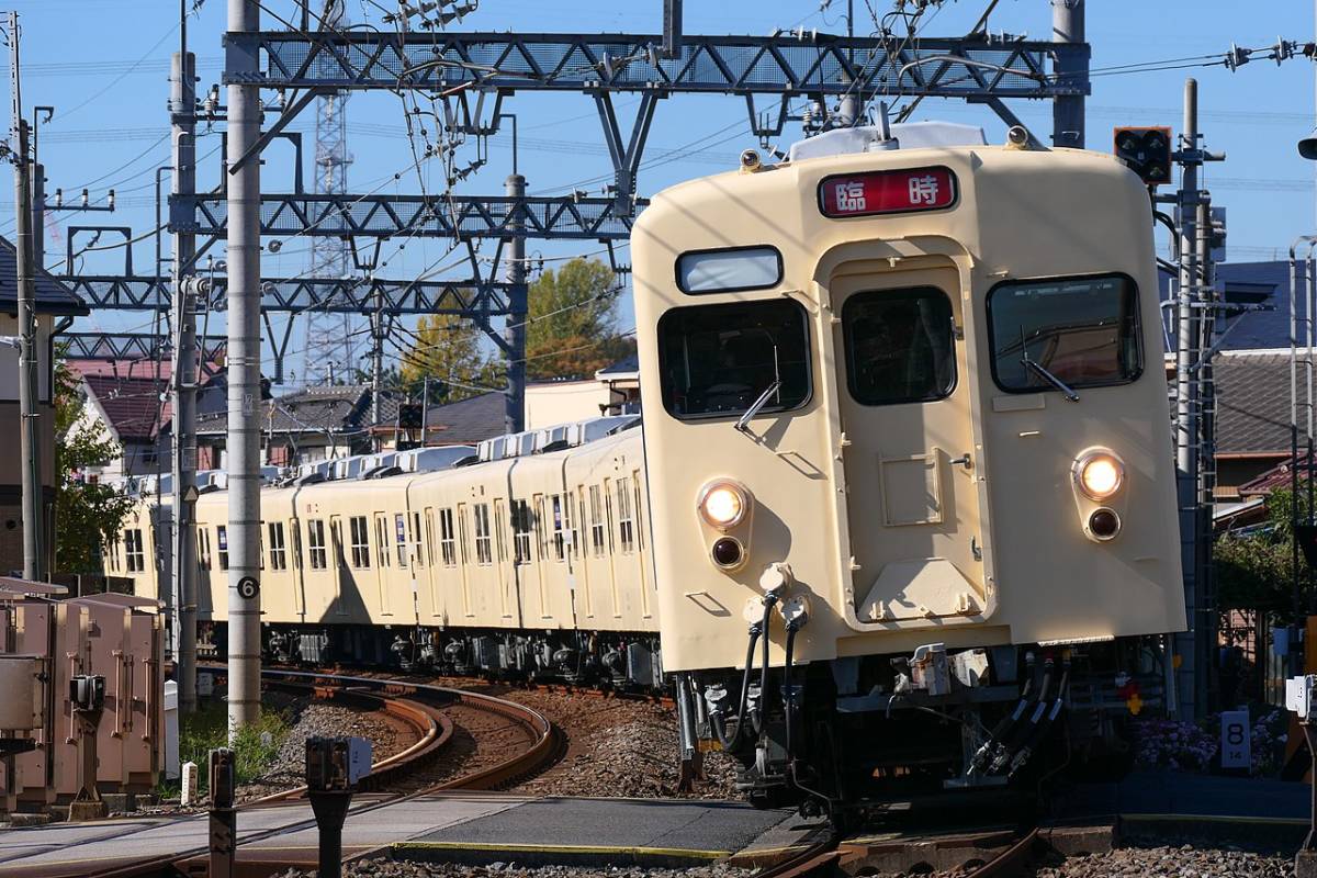 譲渡ポジ(カラー)・東武東上線/初代8000系＝昭和50年代のEC・下赤塚駅・S55.11・各駅停車・著作権譲渡証明書付_参考：復元車両=通過標識灯屋根上設置