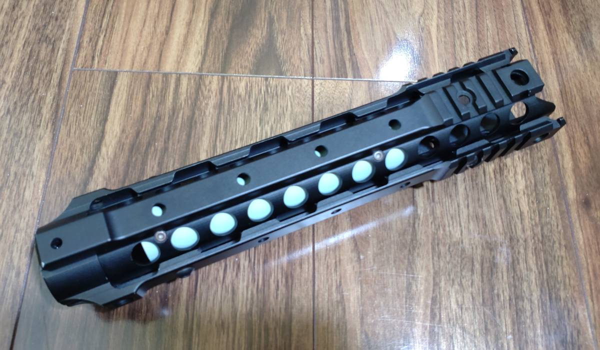 IRON Airsoft KAC URX3.1 10.75" handguard レプリカ ハンドガード AAC刻印 WA PTW AR-15 M4 SR-15_画像3