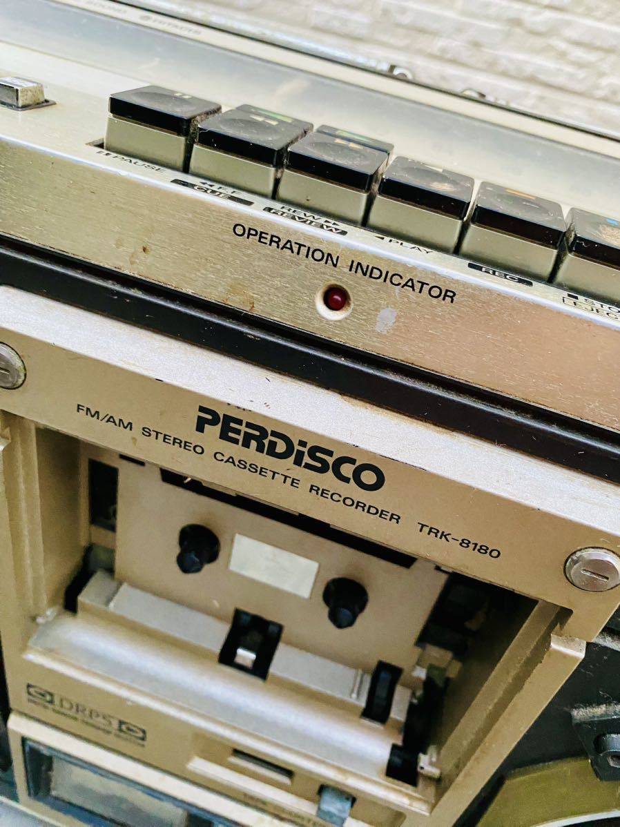 【昭和レトロ】日立 ラジカセ TRK-8180 PERDISCO パディスコ 通電確認済 電池カバー無 当時物 ビンテージ カセットレコーダー AM FM _画像9