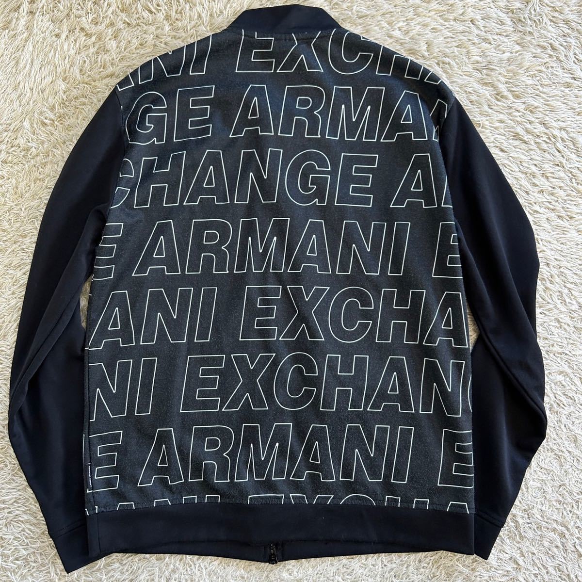 極美品!! アルマーニ エクスチェンジ『溢れる高級感』ARMANI EXCHANGE ブルゾン MA-1 ジャケット M ブランドロゴ総柄 コットン ブラック 黒_画像6