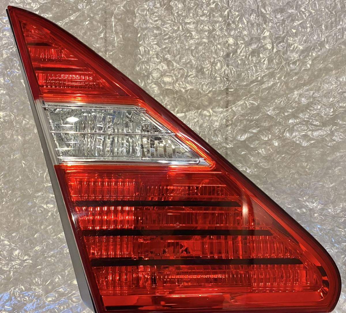 【超希少廃盤 美品 送料無料】30 31 後期 セルシオ 純正OP 寒冷地仕様 Rear Fog Lamp LED テールランプ インナーのみ 割れ 欠け 分解歴無し_画像2