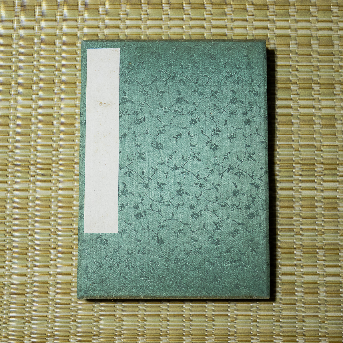 6800円 1464 古い白帖 無地の画帖 帙入り 14面 28ページ 古筆 6800円 1464 古い白帖 無地の画帖 帙入り 14面 28ページ 古筆