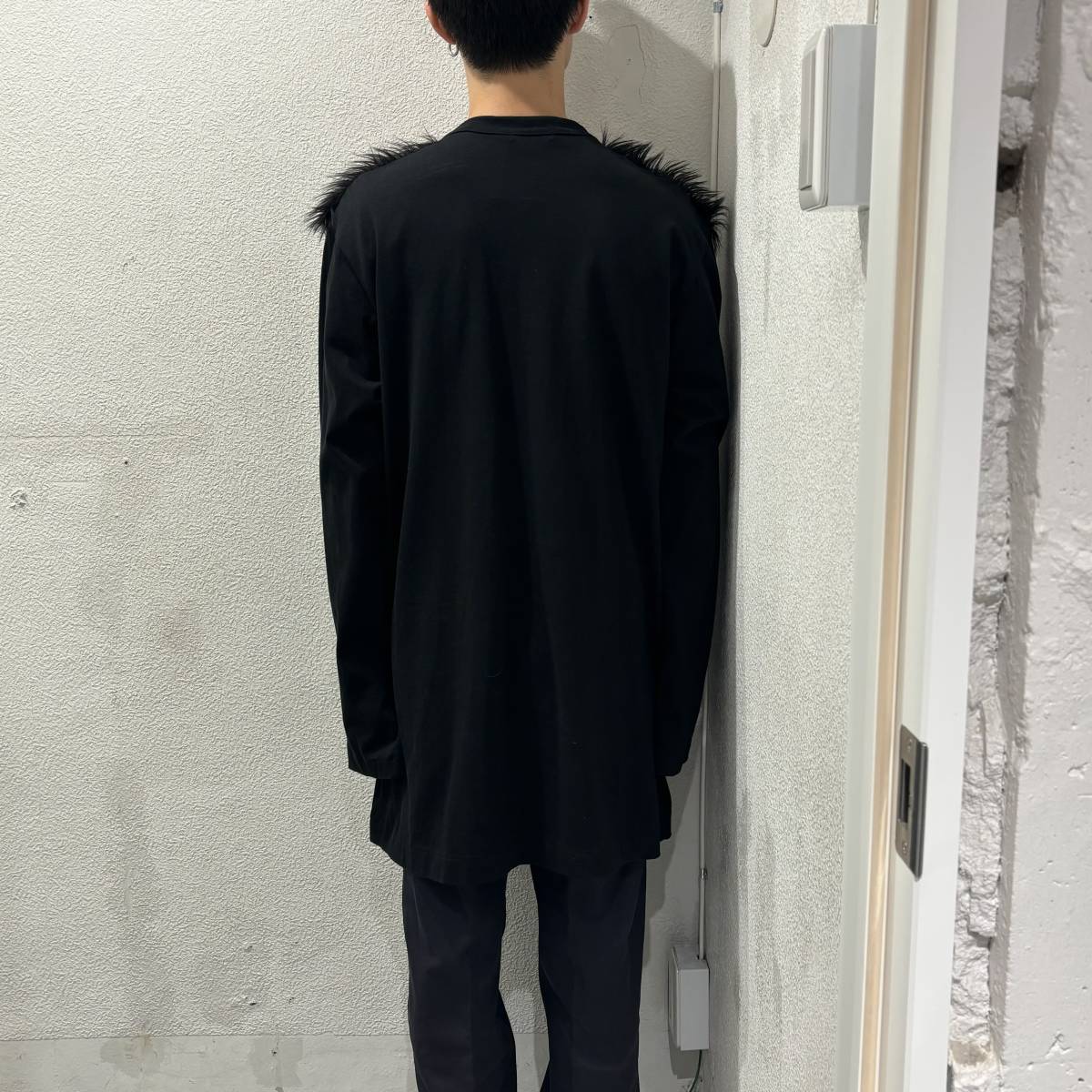 COMME des GARCONS HOMME PLUS　コムデギャルソンオムプリュス　Faux fur sleeve 長袖Tシャツ SIZE L PL-T003-051 【表参道t01】_画像3