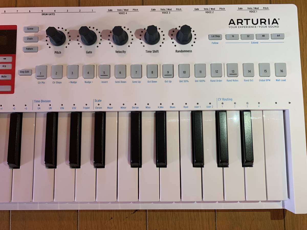 ARTURIA アートリア KeyStep Pro MIDIコントローラー_画像3