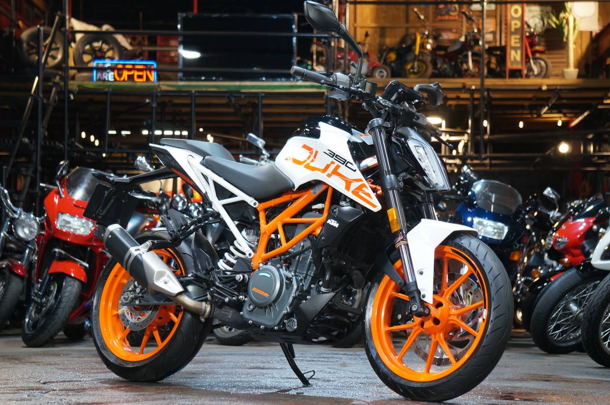 ◆◇配送のみ!! 低走行!! KTM 390 H30年式!! 外装状態良く走りも快調!! 春のツーリングに!! 埼玉～関東近県即日自社配送可!!_画像1