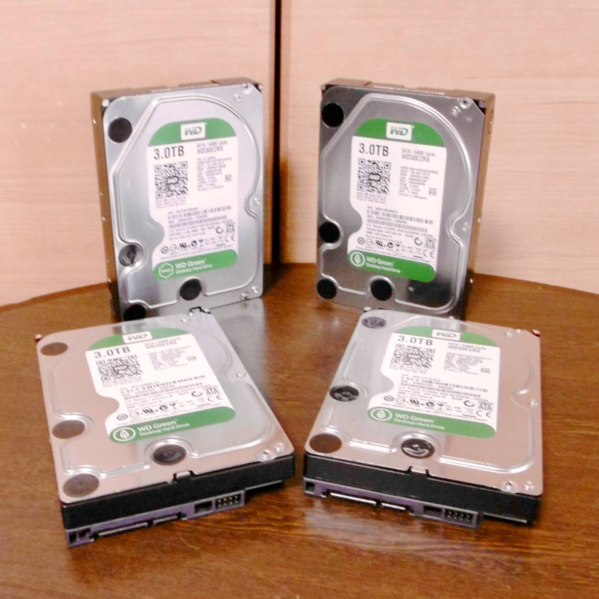 ■4個セット■Western Digital Green 3.5インチ 3TB HDD WD30EZRX■_画像1