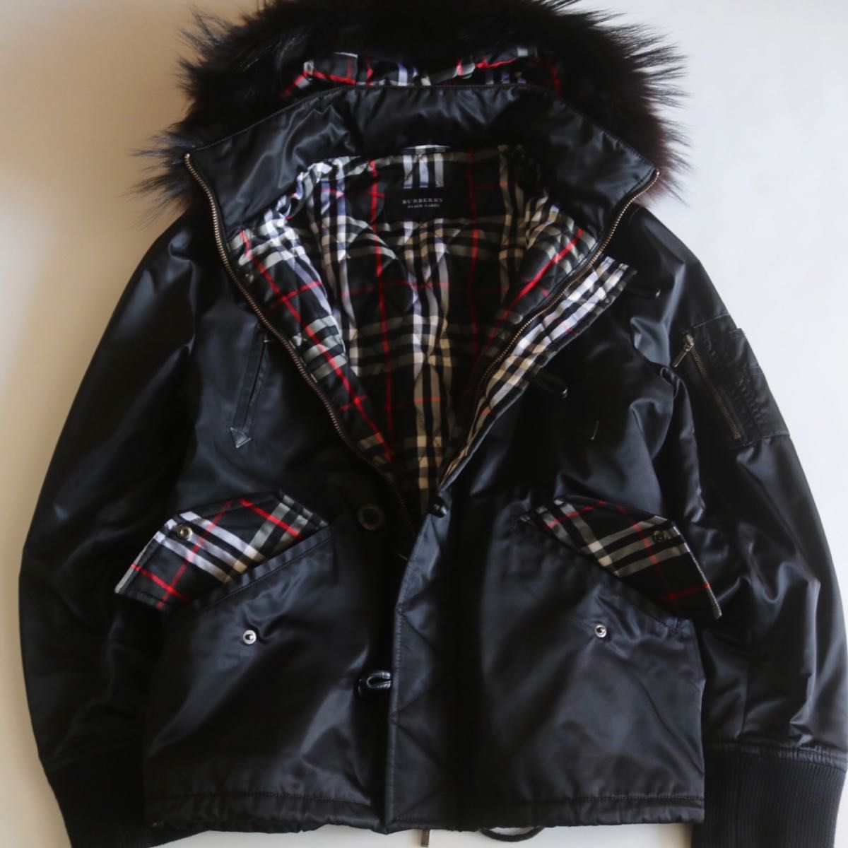 BURBERRY BLACK LABEL】美品 中綿ナイロンジャケット 黒｜Yahoo!フリマ