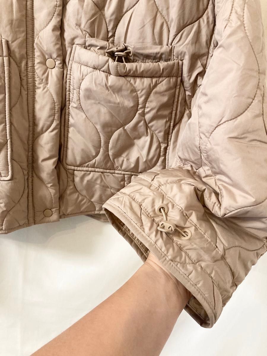 ZARA キルティング ジャケット コート ショート丈 M ダウン 中綿 ZARA キルティング ジャケット コート ショート丈 M ダウン 中綿